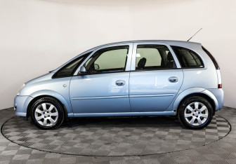 Подержанный автомобиль Opel Meriva 2008 года (8 фото)