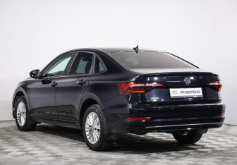 Подержанный автомобиль Volkswagen Jetta Sedan 2020 года (7 фото)