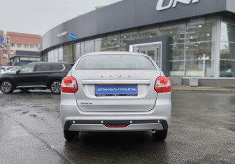 Подержанный автомобиль LADA (ВАЗ) Granta Liftback 2023 года (5 фото)