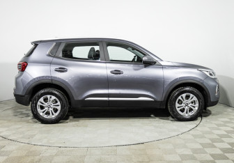 Подержанный автомобиль Chery Tiggo 4 Pro 2024 года (4 фото)