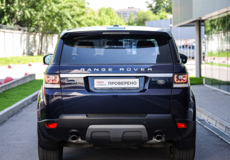 Подержанный автомобиль Land Rover Range Rover Sport 2015 года (7 фото)