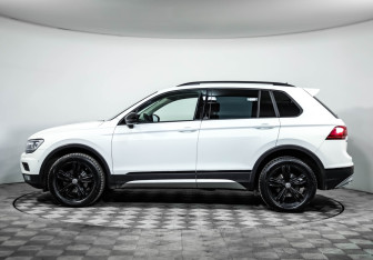 Подержанный автомобиль Volkswagen Tiguan 2018 года (7 фото)