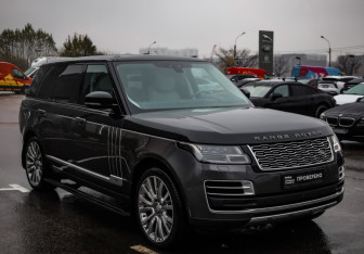 Подержанный автомобиль Land Rover Range Rover 2019 года (4 фото)