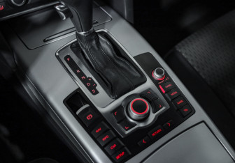 Подержанный автомобиль Audi A6 Sedan 2009 года (16 фото)