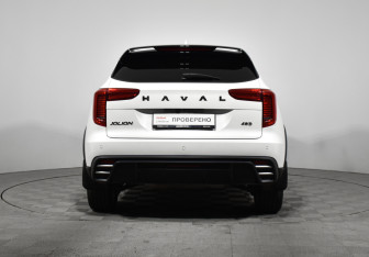 Подержанный автомобиль Haval Jolion 2024 года (6 фото)
