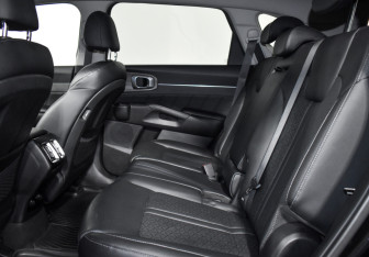 Подержанный автомобиль Kia Sorento 2021 года (11 фото)