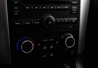 Подержанный автомобиль Chevrolet Captiva 2008 года (14 фото)