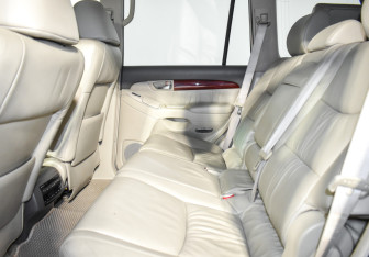 Подержанный автомобиль Lexus GX 2008 года (12 фото)