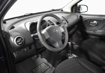 Подержанный автомобиль Nissan Note 2007 года (9 фото)