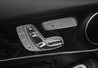 Подержанный автомобиль Mercedes-Benz GLC Coupe 2018 года (24 фото)