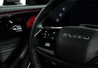 Подержанный автомобиль Exeed RX 2023 года (28 фото)