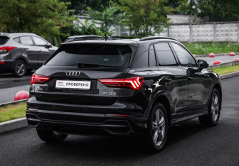 Подержанный автомобиль Audi Q3 2019 года (6 фото)