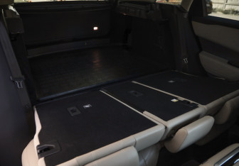 Подержанный автомобиль Land Rover Range Rover Velar 2020 года (32 фото)