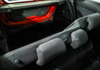 Подержанный автомобиль Chevrolet Spark 2012 года (16 фото)