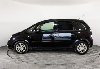 Подержанный автомобиль Opel Meriva 2008 года (8 фото)