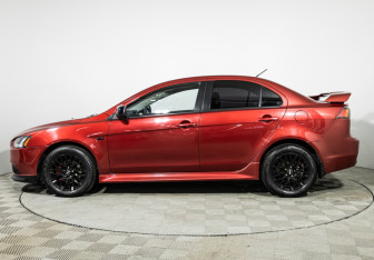 Подержанный автомобиль Mitsubishi Lancer Sedan 2012 года (8 фото)