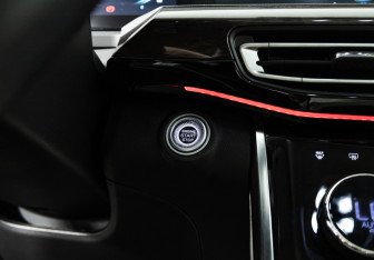 Подержанный автомобиль Exeed VX 2022 года (20 фото)