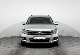 Подержанный автомобиль Volkswagen Tiguan 2016 года (2 фото)