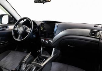 Подержанный автомобиль Subaru Forester Suv 2008 года (9 фото)