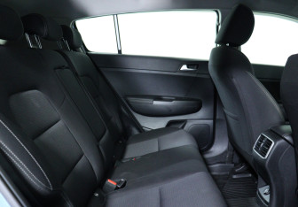 Подержанный автомобиль Kia Sportage 2019 года (17 фото)