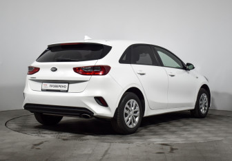 Подержанный автомобиль Kia Ceed Hatchback 2018 года (5 фото)
