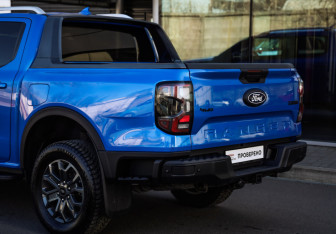 Подержанный автомобиль Ford Ranger 2024 года (10 фото)