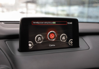 Подержанный автомобиль Mazda CX-9 2018 года (14 фото)