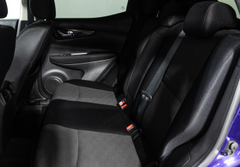 Подержанный автомобиль Nissan Qashqai 2016 года (10 фото)