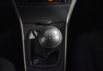 Подержанный автомобиль Toyota Corolla Sedan 2007 года (17 фото)