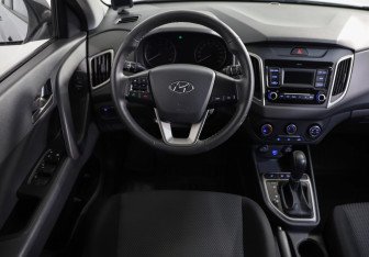 Подержанный автомобиль Hyundai Creta 2021 года (10 фото)
