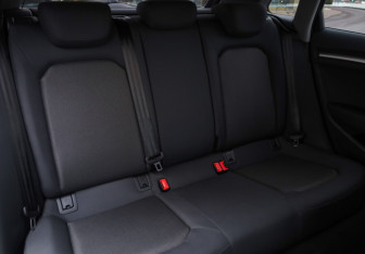 Подержанный автомобиль Audi A3 Hatchback 2017 года (21 фото)