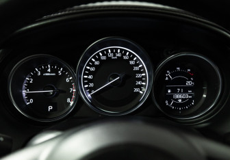 Подержанный автомобиль Mazda 6 Sedan 2017 года (12 фото)