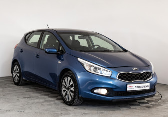 Подержанный автомобиль Kia Ceed Hatchback 2013 года (3 фото)