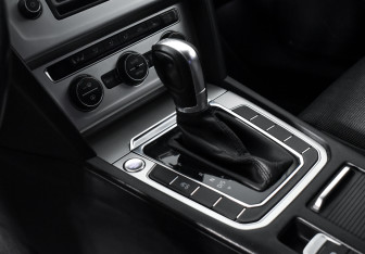 Подержанный автомобиль Volkswagen Passat Sedan 2015 года (12 фото)