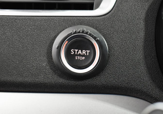 Подержанный автомобиль Citroen C4 Sedan 2016 года (18 фото)