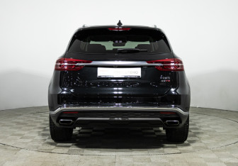 Подержанный автомобиль Hongqi HS5 2024 года (6 фото)