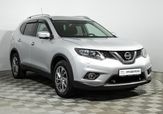Подержанный автомобиль Nissan X-Trail 2015 года (3 фото)