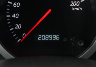 Подержанный автомобиль Suzuki Grand Vitara 2007 года (19 фото)