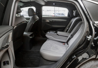 Новый Voyah Passion 2023 (13 фото)