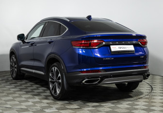Подержанный автомобиль Geely Tugella 2022 года (7 фото)