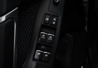 Подержанный автомобиль Subaru Forester Suv 2017 года (10 фото)
