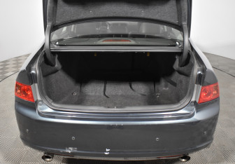 Подержанный автомобиль Honda Accord Sedan 2006 года (21 фото)