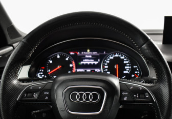 Подержанный автомобиль Audi Q7 2016 года (14 фото)