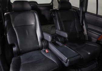 Подержанный автомобиль Toyota Highlander 2011 года (27 фото)