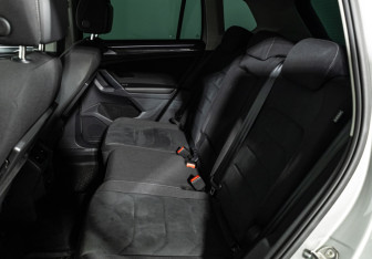 Подержанный автомобиль Volkswagen Tiguan 2017 года (10 фото)
