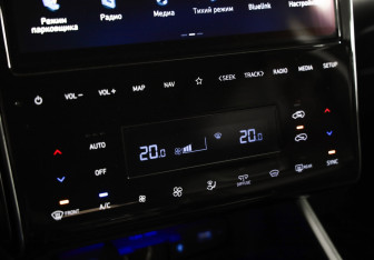 Подержанный автомобиль Hyundai Tucson 2022 года (17 фото)