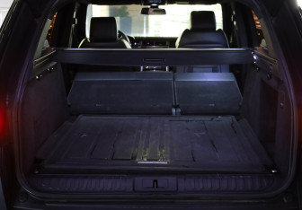 Подержанный автомобиль Land Rover Range Rover Sport 2015 года (32 фото)