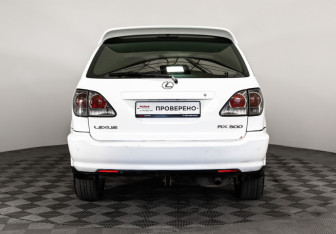 Подержанный автомобиль Lexus RX 2002 года (6 фото)