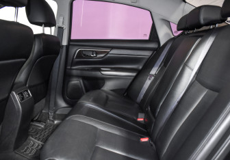 Подержанный автомобиль Nissan Teana 2015 года (13 фото)