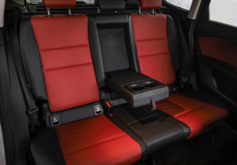 Подержанный автомобиль BMW X1 2024 года (31 фото)